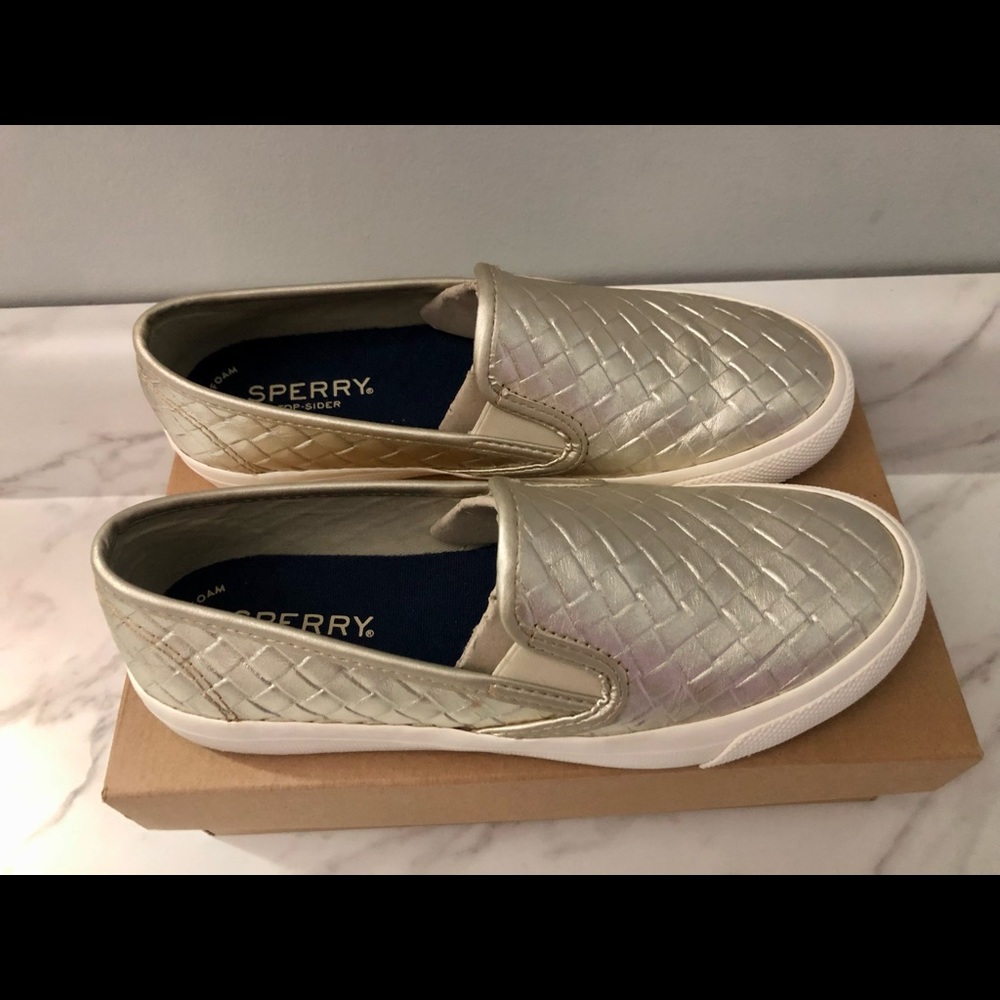Sperry Seaside Weave Slip On size 6